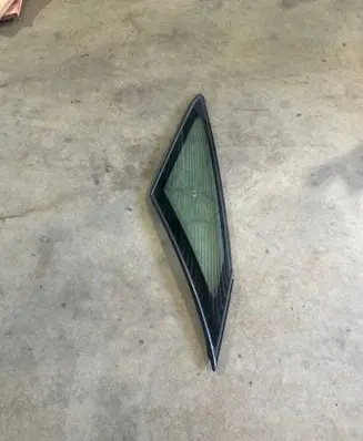 Citroen C4 II Picasso Front triangle window/glass 758412