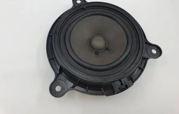 Mazda 3 II Rear door speaker