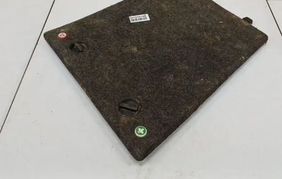 Skoda Octavia Mk2 (1Z) Other trunk/boot trim element 