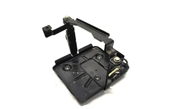 Battery bracket