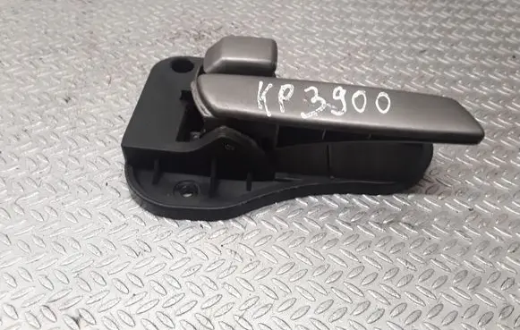 KIA Carens II Front door interior handle 82613UN000