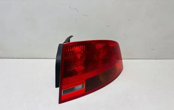 Audi A4 S4 B7 8E 8H Rear/tail lights R965070