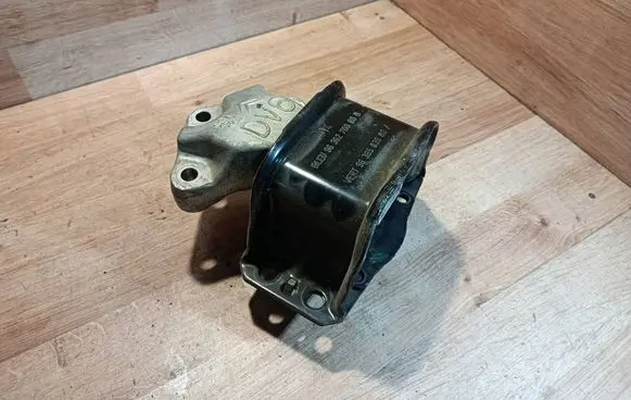 Peugeot 308 Engine mount vacuum valve 9636270080 9676819780 9636583980