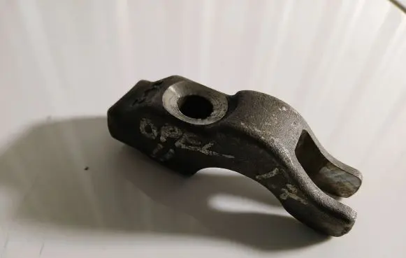 Opel Astra J Fuel Injector clamp holder