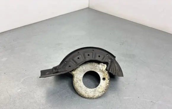 Audi A6 S6 C7 4G Coil spring/strut mount 8R0511540B