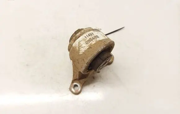 Tesla Model S Engine mount bracket 