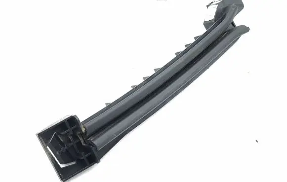 Opel Grandland X Rear door windshield rail 9846995180