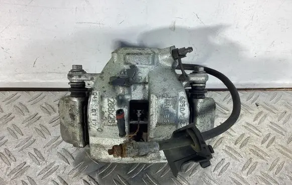 Mercedes-Benz C W203 Front brake caliper