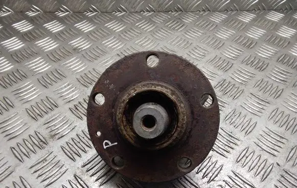 Audi A6 S6 C6 4F Front wheel hub