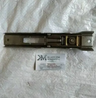 Mercedes-Benz S W126 Front seatbelt 1268680011