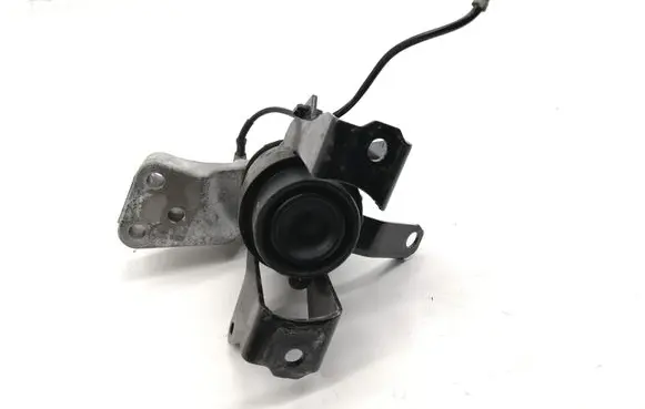 Mitsubishi Space Star Engine mount bracket 