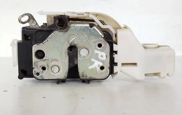 Alfa Romeo 159 Front door lock B792