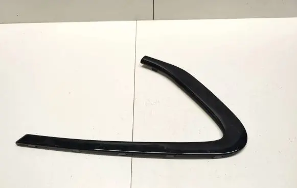 BMW X6 F16 Rear side glass trim 7377892