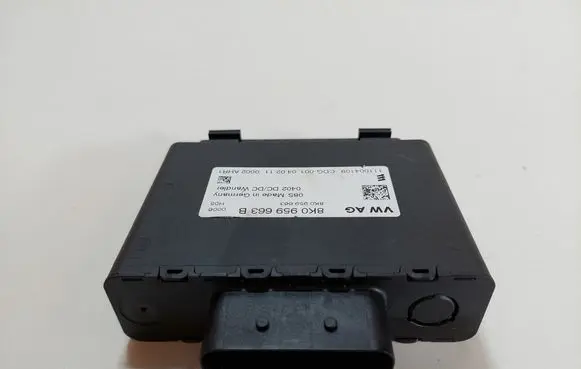 Audi A7 S7 4G Voltage converter/converter module 8K0959663B