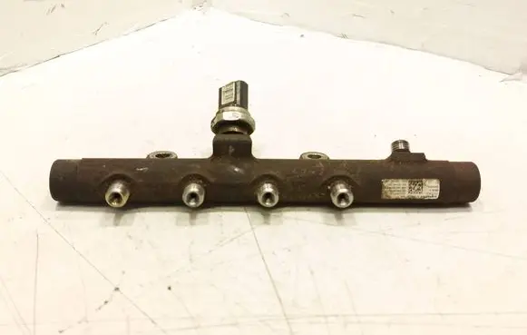 Nissan Qashqai Fuel main line pipe 8200815617 A51001462 A2C20001221