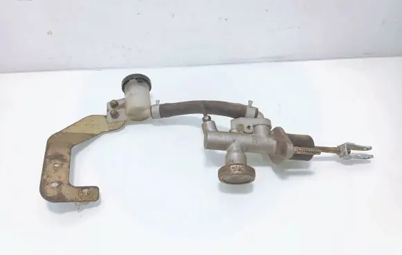 Clutch slave cylinder