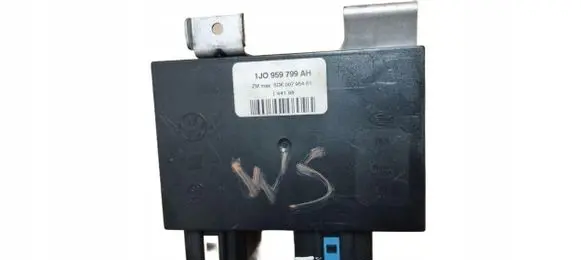 Volkswagen PASSAT B5 Comfort/convenience module