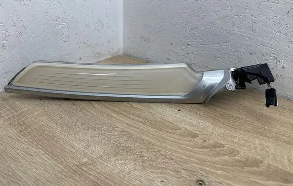 BMW 7 G11 G12 Rear door interior light 7469541 BMV1Z01123