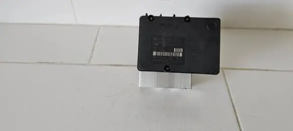 Mercedes-Benz C W203 ABS Pump A2095452532 00002128E1 23A07A36