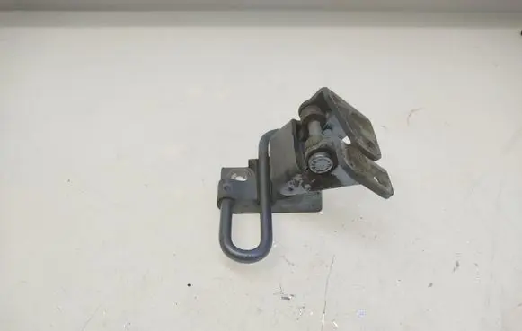 Volkswagen Golf VI Front door lower hinge 1K0831412N