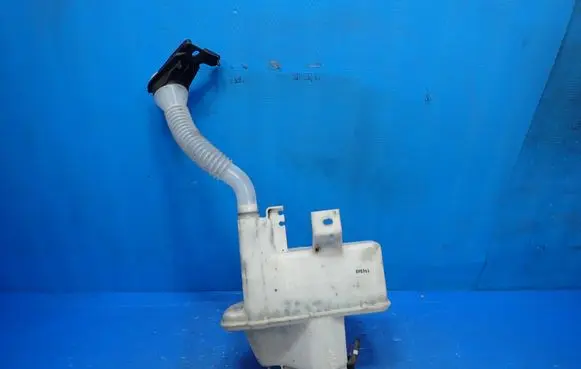 Mazda CX-5 Windshield washer fluid reservoir/tank KD4567480 K0036 B4932