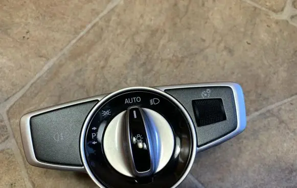 Mercedes-Benz E W213 Light switch A2229055508