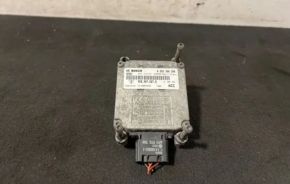Porsche Macan (95B) Distronic sensor radar 95B907567B