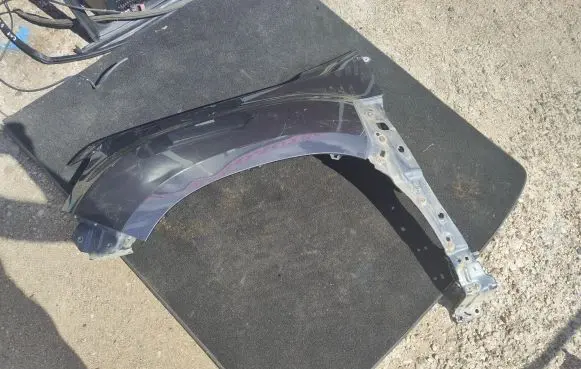 Dacia Duster II Fender