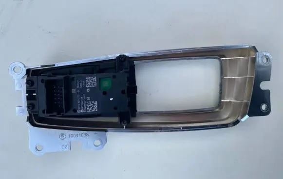 BMW 5 F10 F11 Hand parking brake switch 10041038