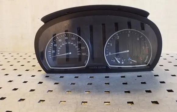 BMW X3 E83 Speedometer (instrument cluster) 25811510