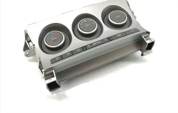 Mazda 3 II Air conditioning (A/C) switch BBT361190K