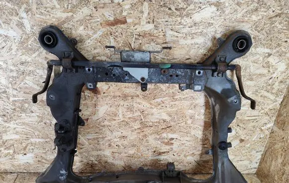 Volvo XC70 Front subframe