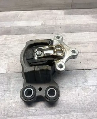 Volvo V60 Engine mount bracket G2458118