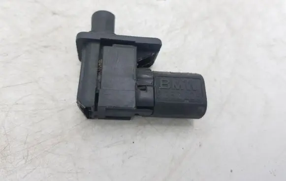BMW 7 E38 Other devices 8352229