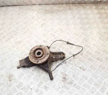 Peugeot 3008 I Front wheel hub