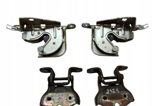 Mitsubishi Pajero Tailgate/trunk/boot hinge
