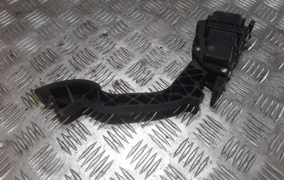 Ford Focus C-MAX Accelerator throttle pedal 3M519F836AF