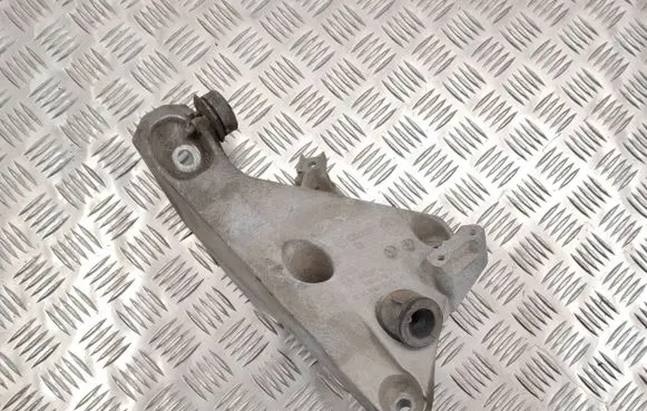 BMW X6 F16 Engine mounting bracket 6859785