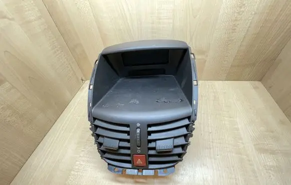 Peugeot 207 CC Dash center air vent grill 9650068177 A1099814 966613668001