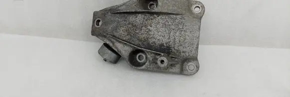 BMW 5 GT F07 Engine mounting bracket 6777623 GD01524