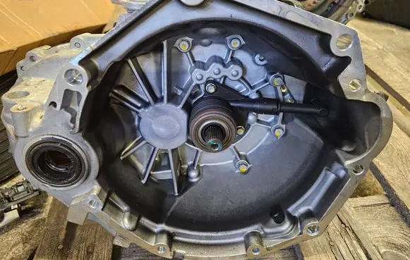 KIA Rio Manual 5 speed gearbox 7TE6 717107 MD2202
