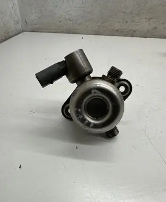BMW 7 F01 F02 F03 F04 Fuel injection high pressure pump 7595339 7710791970 858998Z00