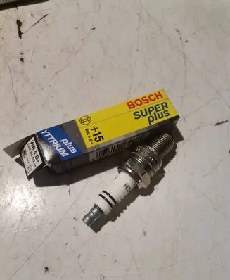 Volkswagen Polo III 6N 6N2 6NF Glow plug 0242245552