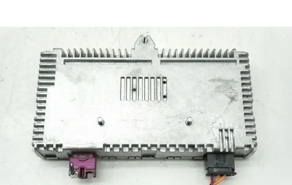 Mercedes-Benz SLK R172 Sound amplifier A1669003407