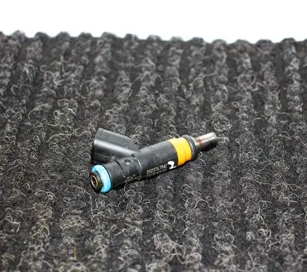 Dodge Challenger Fuel injector 05037479AC