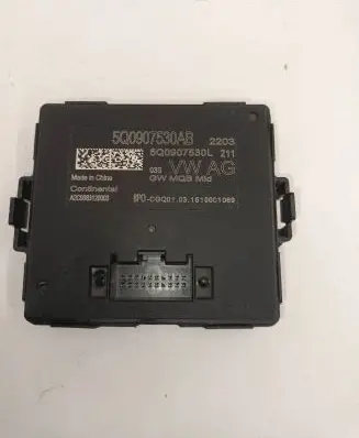 Volkswagen Golf VII Gateway control module 5Q0907530AB 5Q0907530L A2C9383120003