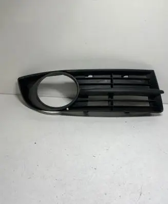 Volkswagen Touran I Front bumper lower grill 1T0853666A 13404