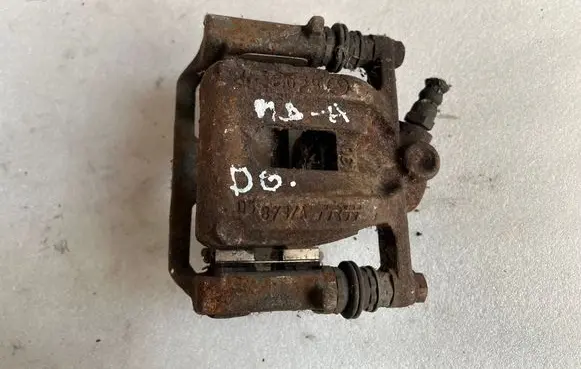 Mercedes-Benz A W169 Rear brake caliper