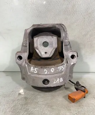 Audi A5 8T 8F Engine mount bracket