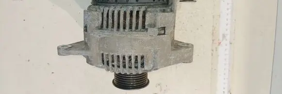 Mitsubishi Carisma Generator/alternator 7700424582 2541981B VALEO